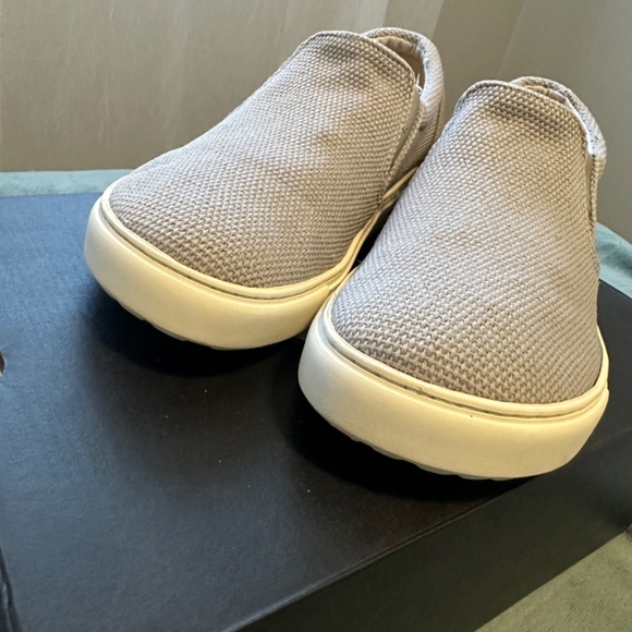 BIRKENSTOCK size 8 men , 10 women 41 26.5cm like new, price 60$ New price 180$ - Picture 9 of 9